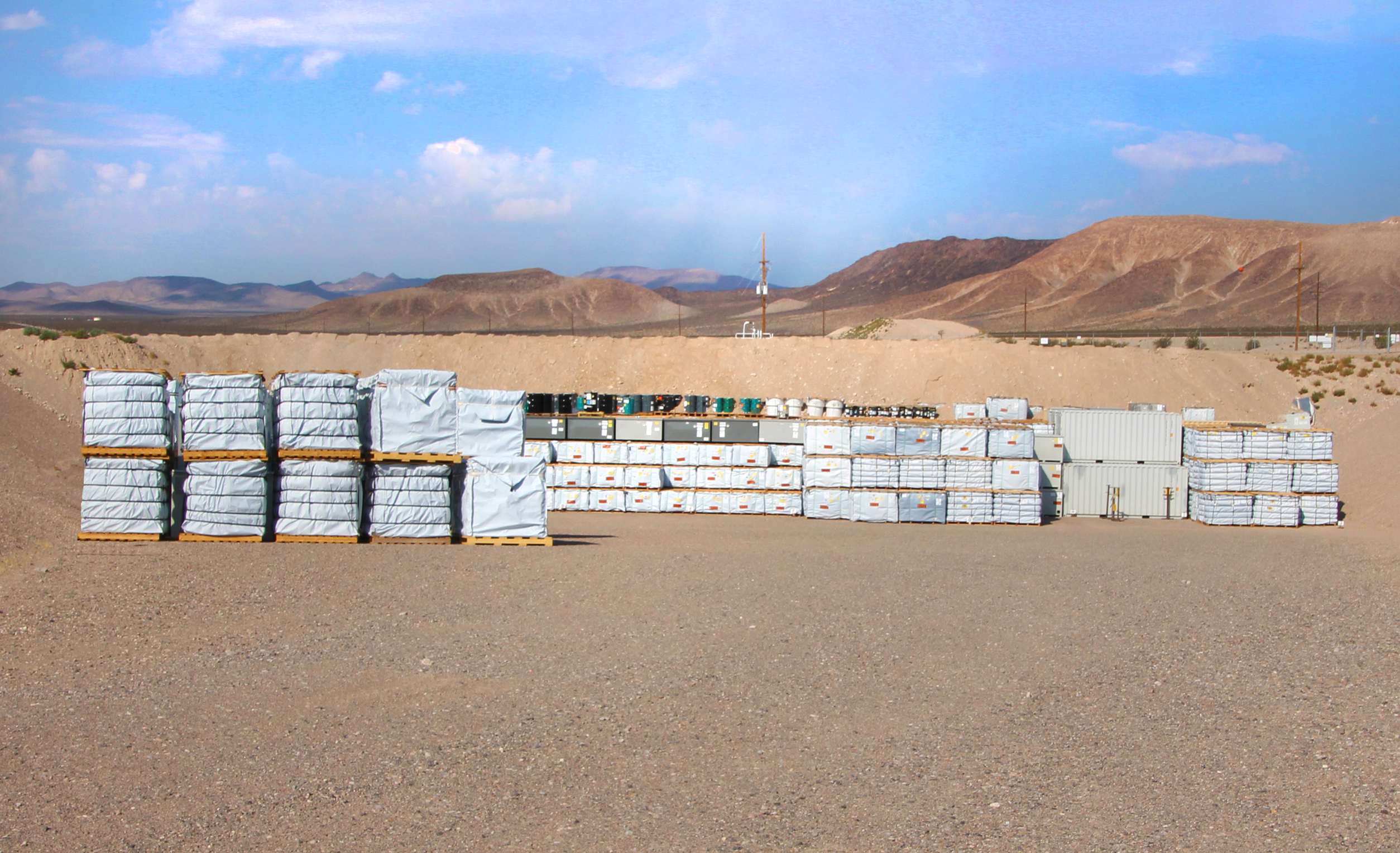 [I] MacroBag- MacroBags at Nevada Test Site (Close)